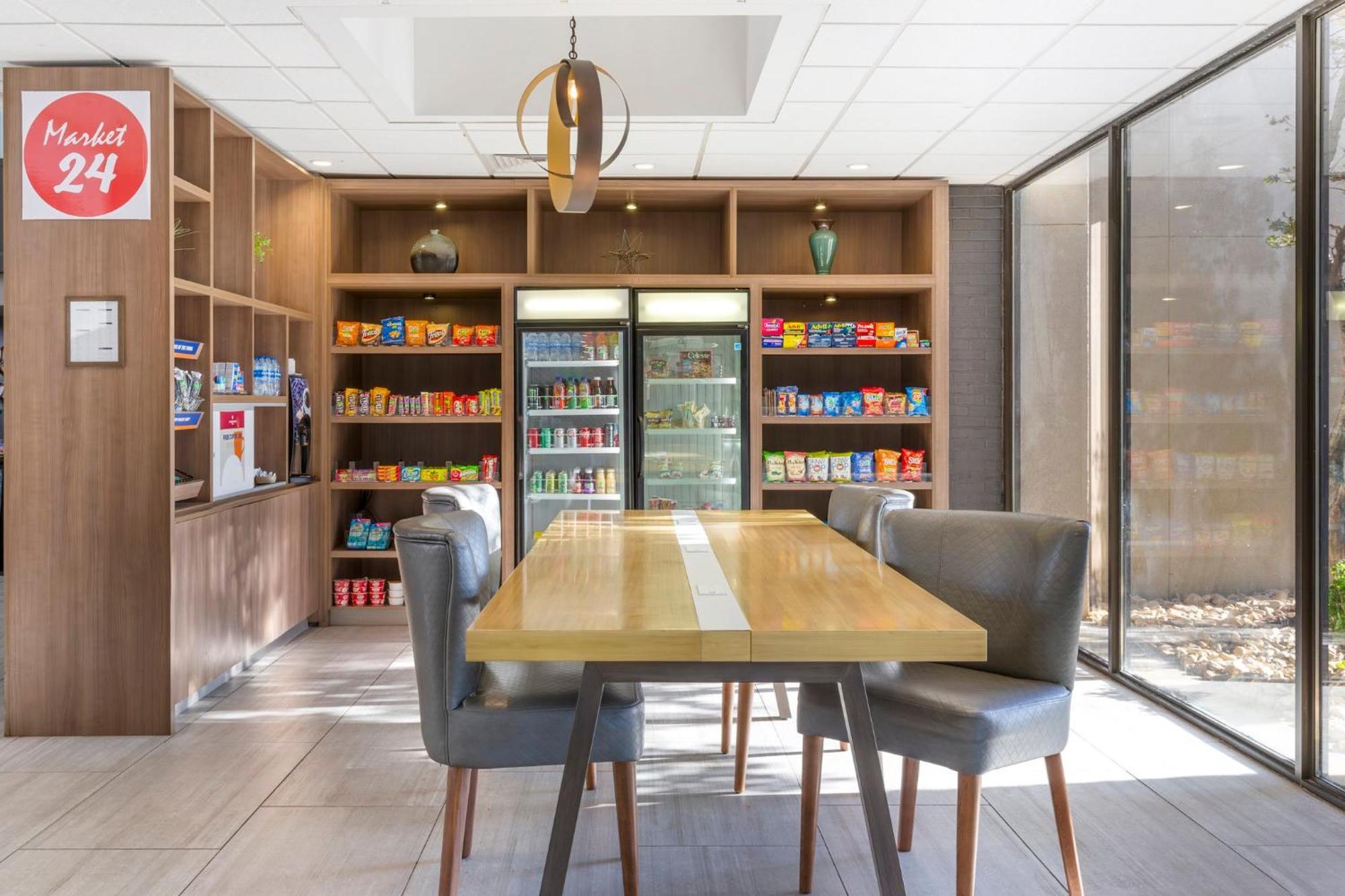 Candlewood Suites - Roanoke Airport Ngoại thất bức ảnh